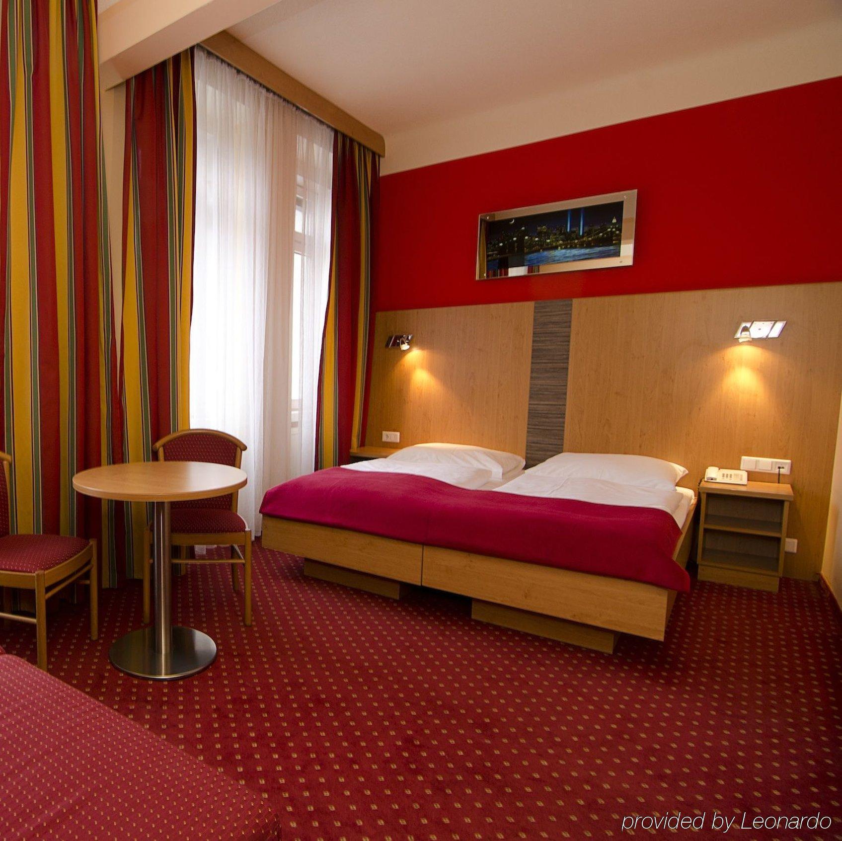 Hotel Cryston Vienne Chambre photo