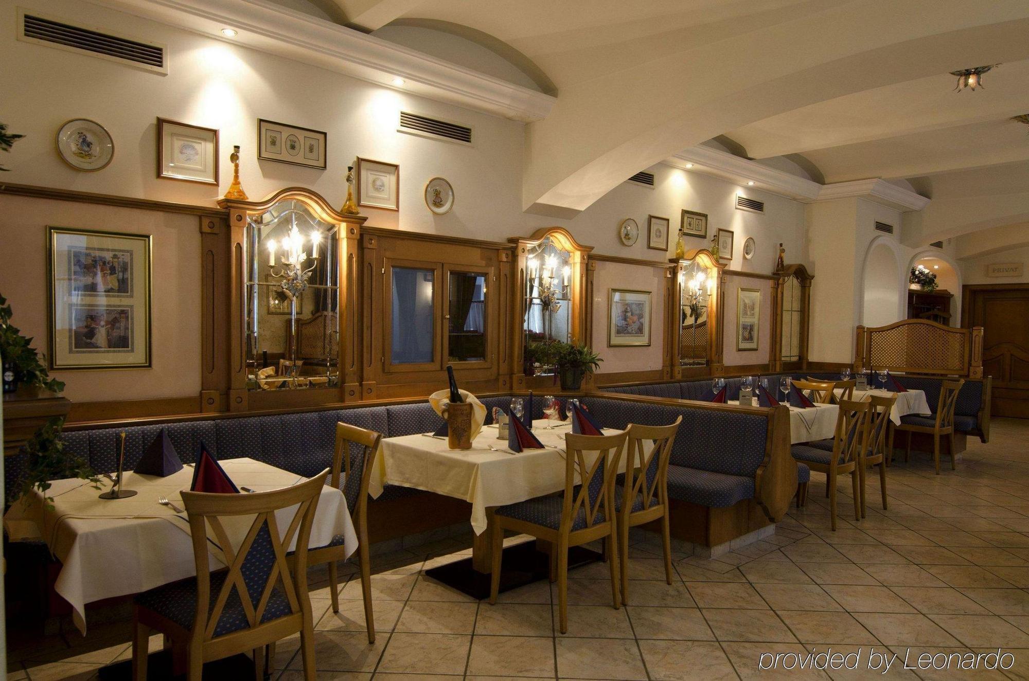 Hotel Cryston Vienne Restaurant photo